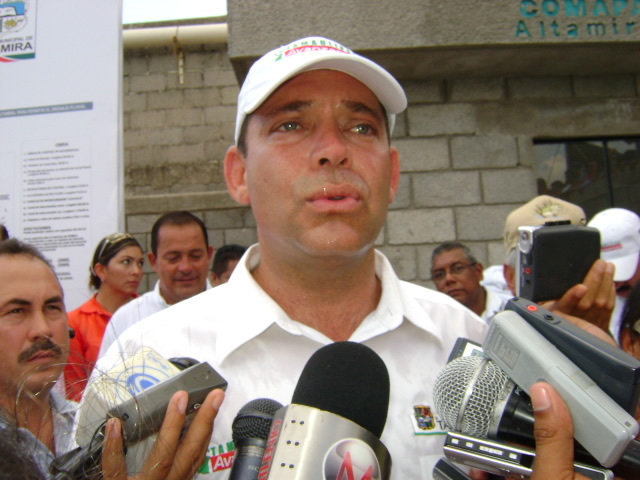 Urge Gobernador a Presidente de la República acelerar presa Tamesí